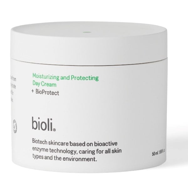 Bioli moisturizing and protecting day cream
